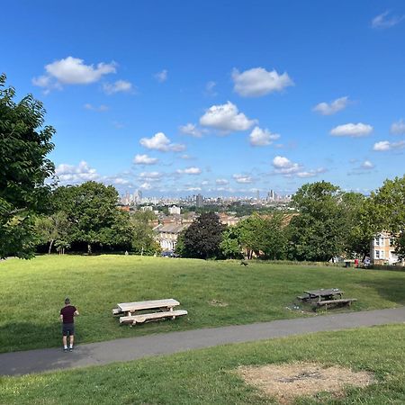London Modern Flat Near Transports 아파트 외부 사진