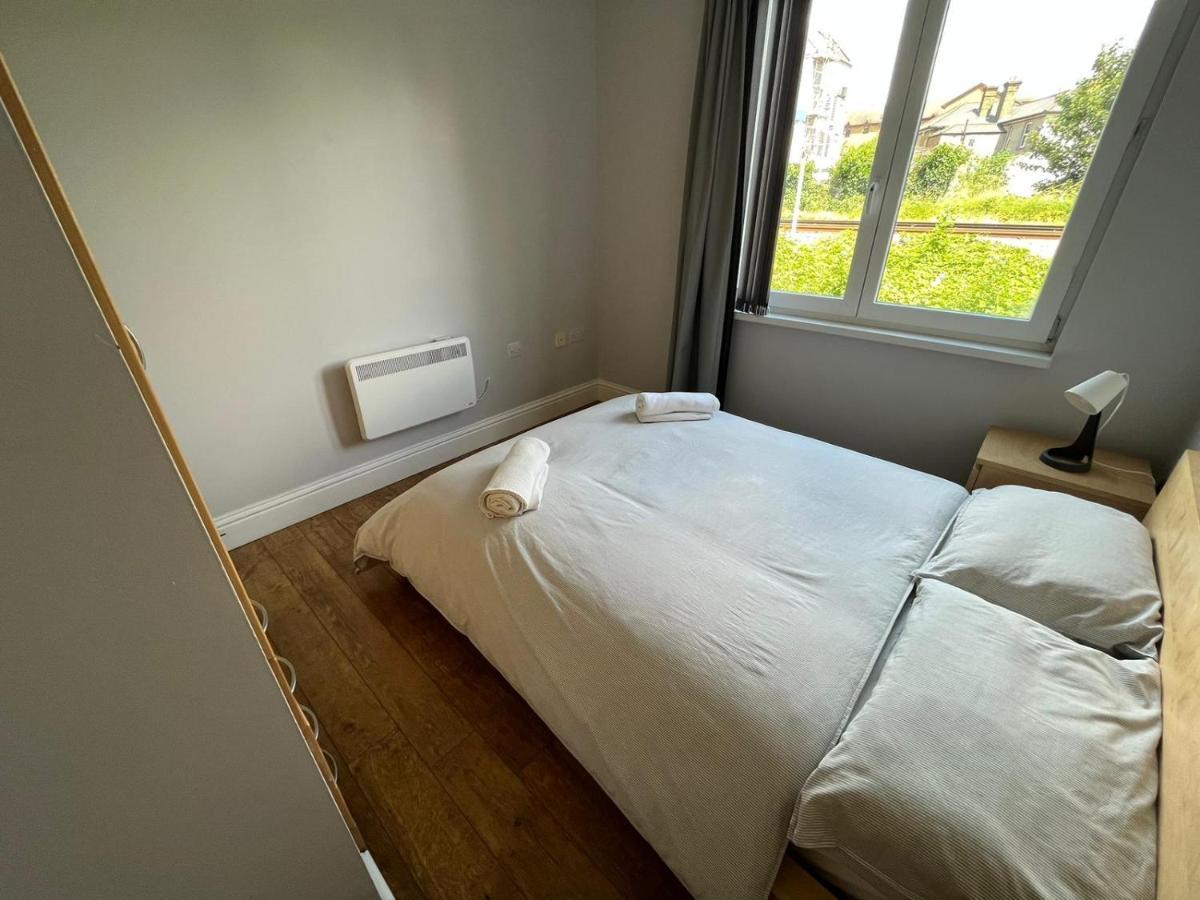 London Modern Flat Near Transports 아파트 외부 사진
