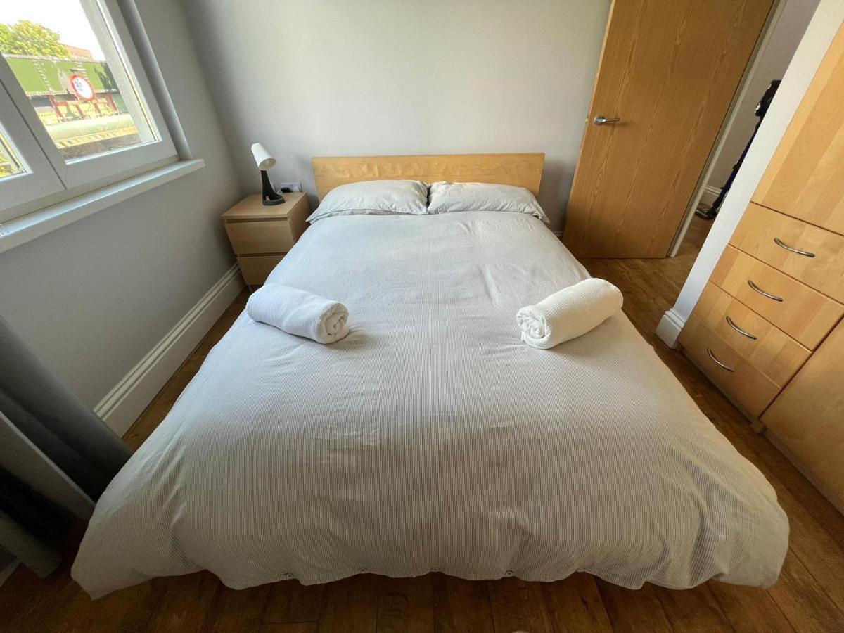 London Modern Flat Near Transports 아파트 외부 사진