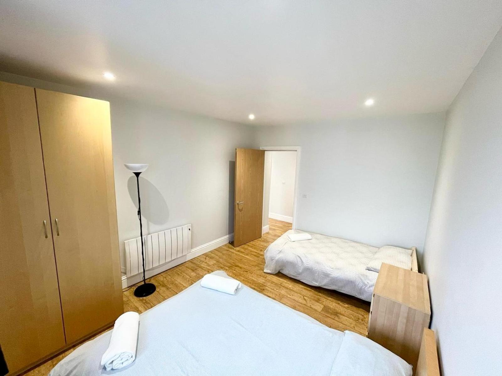 London Modern Flat Near Transports 아파트 외부 사진