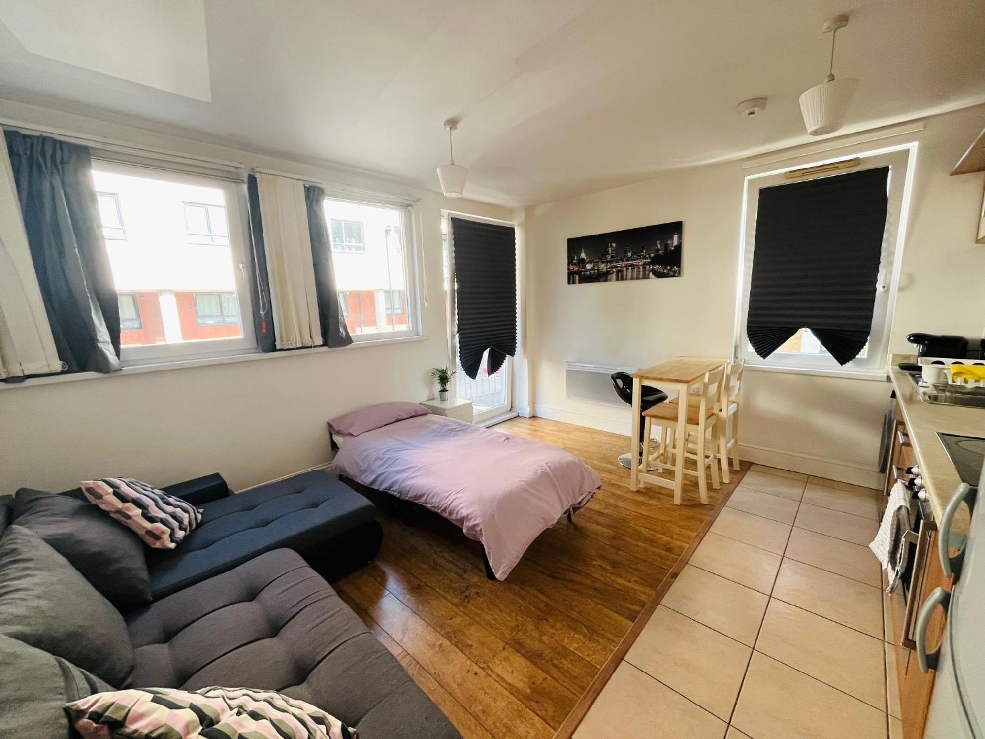 London Modern Flat Near Transports 아파트 외부 사진